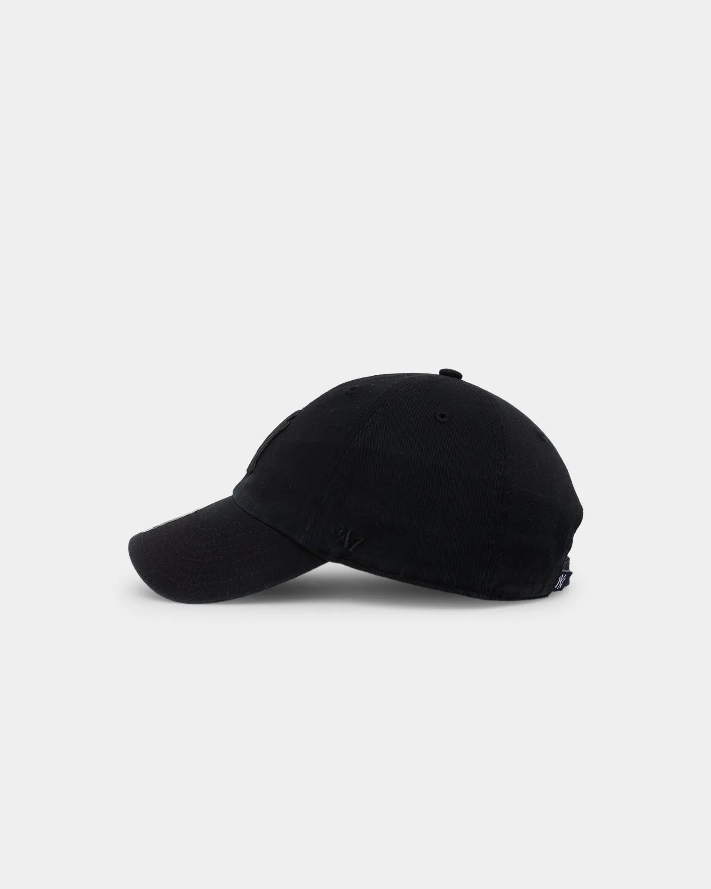 47 Brand New York Yankees Clean Up Strapback Black/Black