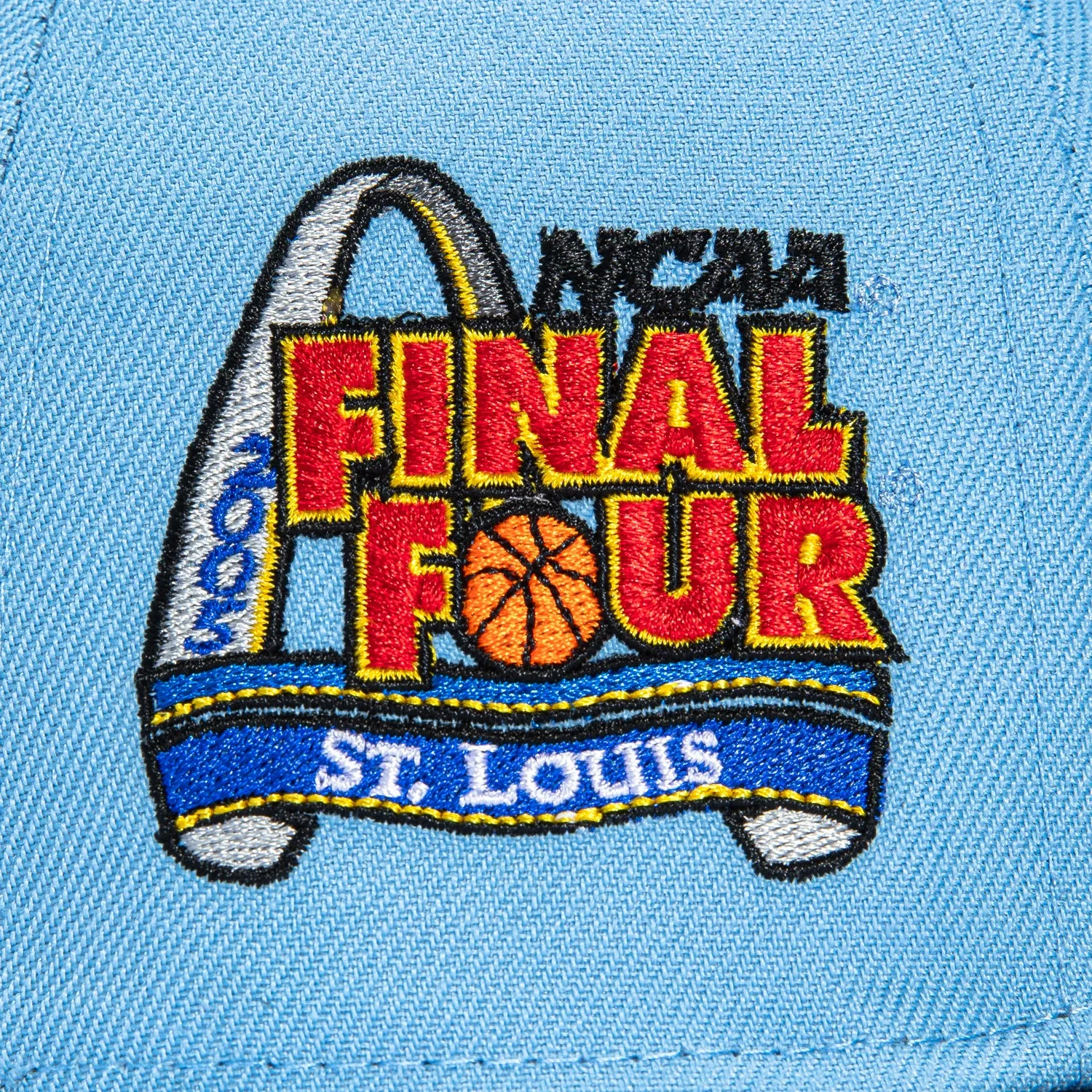 New Era 59Fifty UNC Tar Heels 2005 Final Four Patch Final Four Hat - Light Blue. Navy
