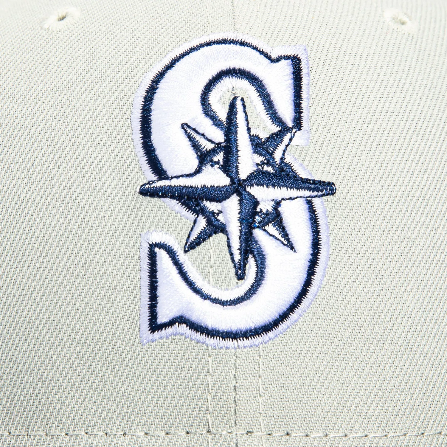 New Era 9Fifty Seattle Mariners Snapback Hat - Grey. Light Navy